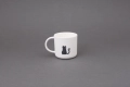 porcelanowy kubek z uchem z czarnym kotem