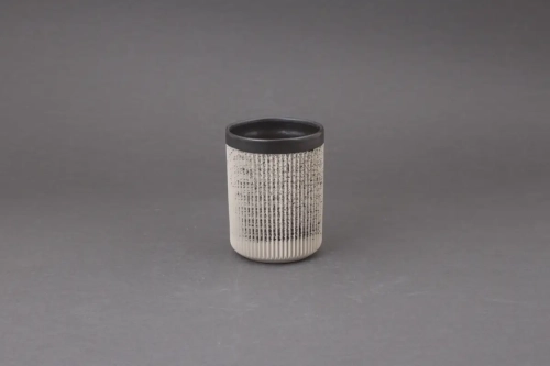 Kubek FÓBE Latte Czarny Glitch 