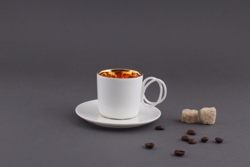 Filiżanka Ende espresso Twist pełna złota 