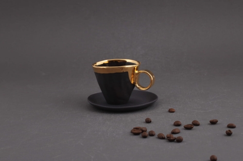 Filiżanka espresso czarna Magdalena Konior